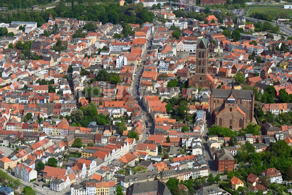 Luftbild Hansestadt Wismar - Altstadtbereich und Innenstadtzentrum in Wismar im Bundesland Mecklenburg-Vorpommern