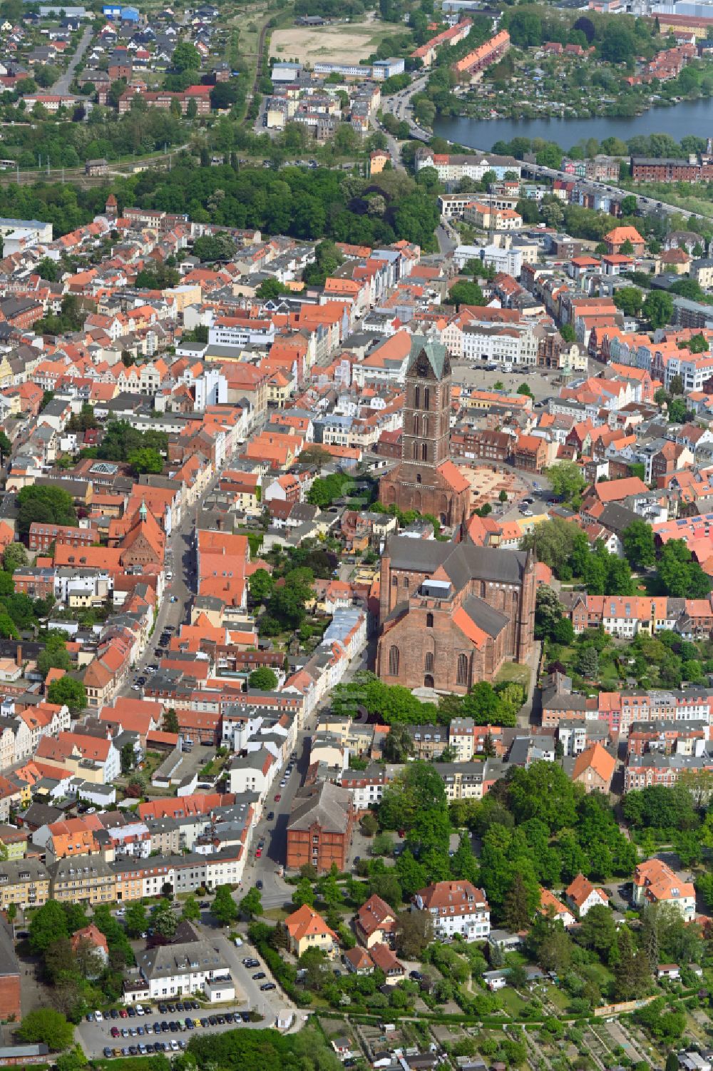 Hansestadt Wismar aus der Vogelperspektive: Altstadtbereich und Innenstadtzentrum in Wismar im Bundesland Mecklenburg-Vorpommern
