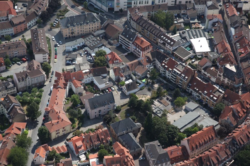 Worms von oben - Altstadtbereich und Innenstadtzentrum in Worms im Bundesland Rheinland-Pfalz, Deutschland