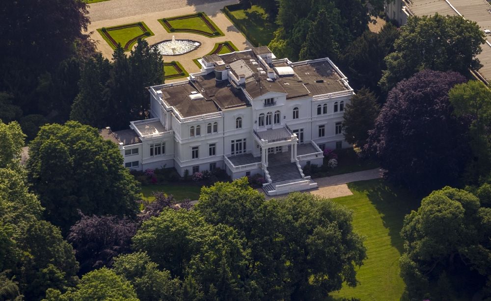 Luftaufnahme Bonn - Amts- und Wohnsitz des Bundespräsidenten in der Villa Hammerschmidt im Stadtteil Bundesviertel in Bonn im Bundesland Nordrhein-Westfalen