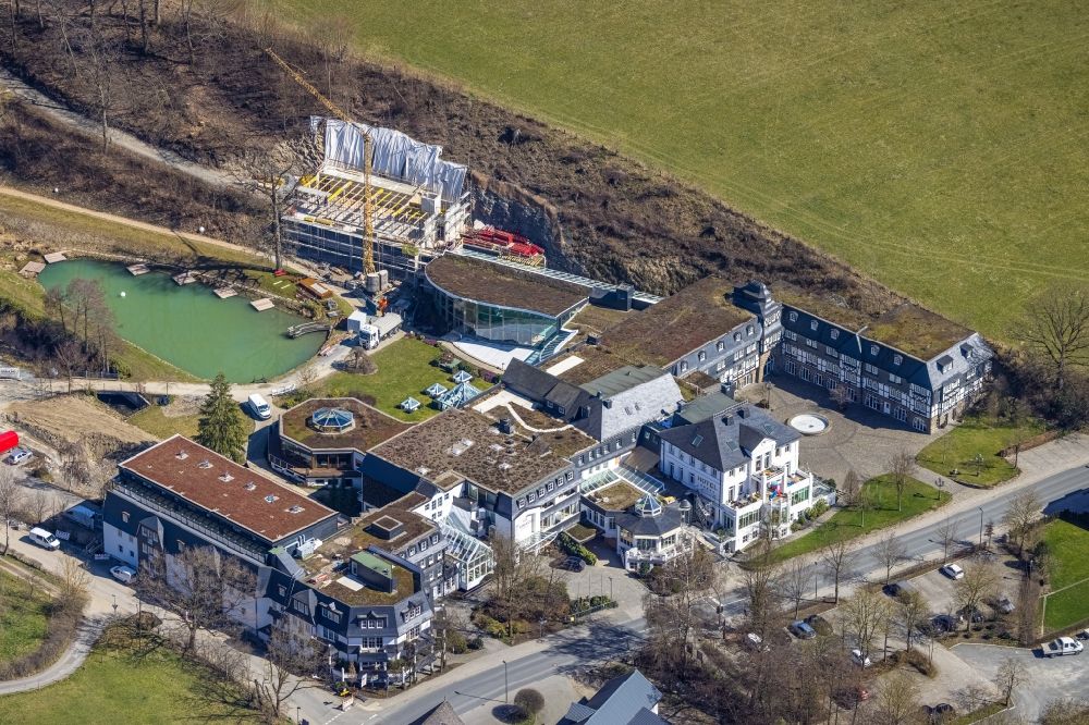Winkhausen aus der Vogelperspektive: Anbau an der Hotelanlage Romantik- & Wellnesshotel Deimann in Winkhausen im Bundesland Nordrhein-Westfalen, Deutschland