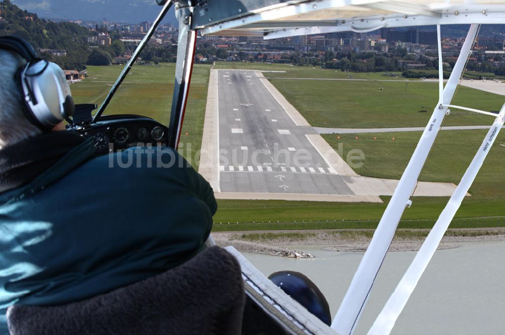 Innsbruck aus der Vogelperspektive: Anflug auf den Flughafen Innsbruck-Kranebitten LOWI