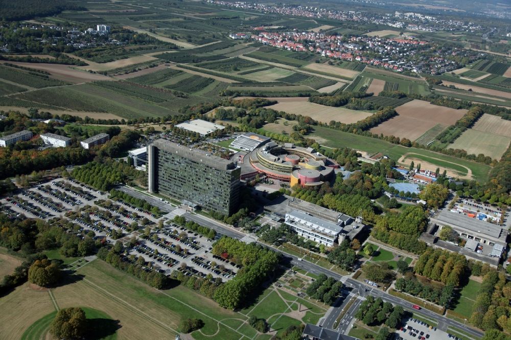 Luftaufnahme Mainz - Anlage des ZDF im Stadtteil Lerchenberg in Mainz im Bundesland Rheinland-Pfalz