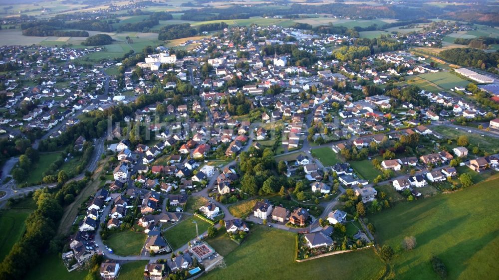 Asbach aus der Vogelperspektive: Ansicht von Asbach im Bundesland Rheinland-Pfalz, Deutschland