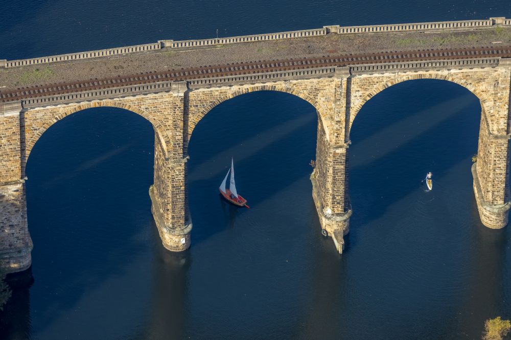 Herdecke von oben - Aquädukt über dem Fluss Ruhr in Herdecke im Bundesland Nordrhein-Westfalen, Deutschland