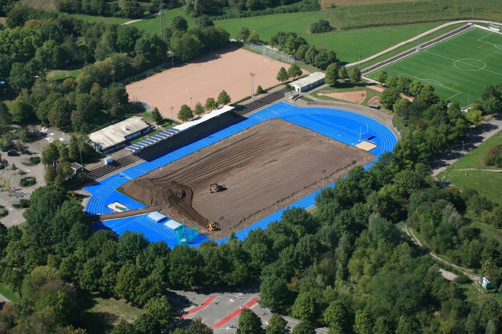 Luftaufnahme Rheinfelden (Baden) - Arbeiten am Unterbau für einen neuen Rasen am Sportplatz- Fussballplatz Europa-Stadion in Rheinfelden (Baden) im Bundesland Baden-Württemberg, Deutschland