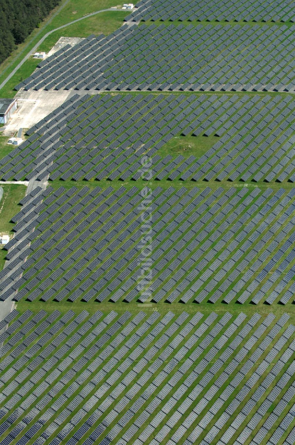 Luftbild Waldpolenz / Rote Jahne - Areal des neuen Solarparkes Rote Jahne in Sachsen