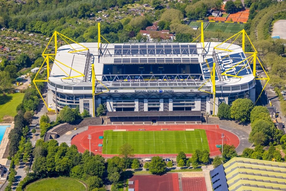 Luftaufnahme Dortmund - Arena des BVB - Stadion Signal Iduna Park in Dortmund im Bundesland Nordrhein-Westfalen