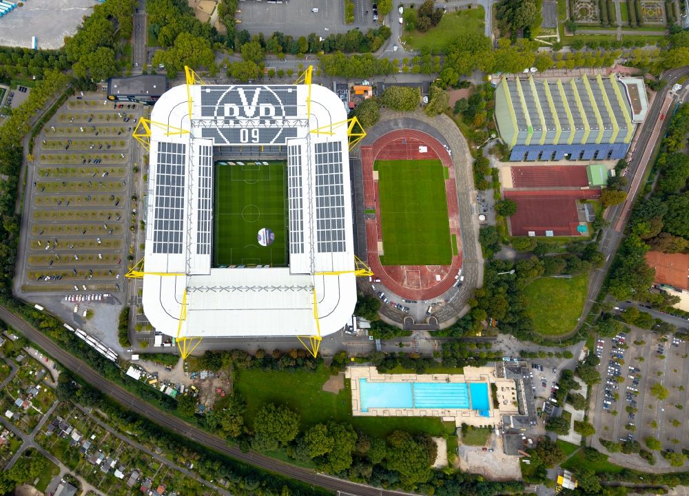 Dortmund aus der Vogelperspektive: Arena des BVB - Stadion Signal Iduna Park in Dortmund im Bundesland Nordrhein-Westfalen
