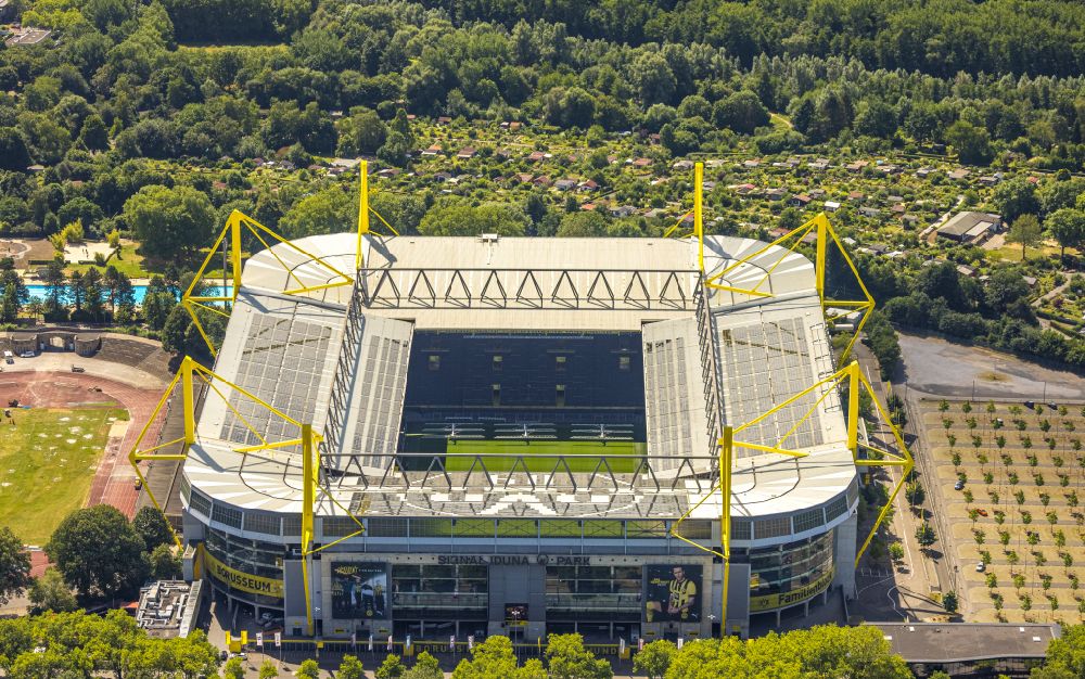 Dortmund aus der Vogelperspektive: Arena des BVB - Stadion Signal Iduna Park in Dortmund im Bundesland Nordrhein-Westfalen