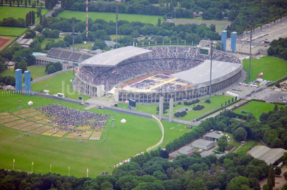 Luftaufnahme Berlin - Arena des Stadion Olympiastadion in Berlin