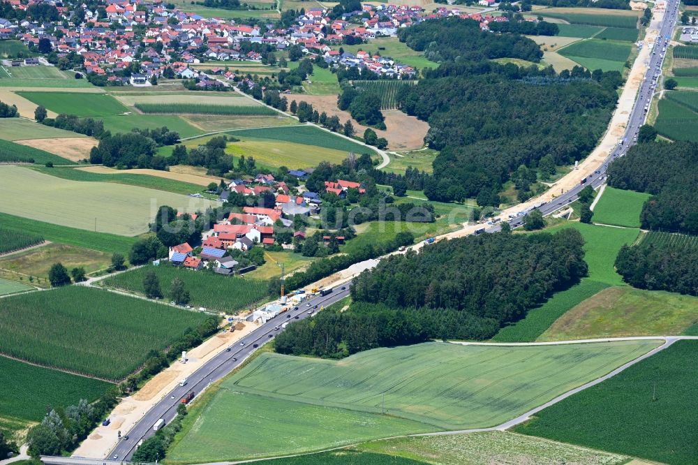 Luftaufnahme Ottersried - Aspaltierungsarbeiten entlang der Trasse und des Streckenverlaufes BAB A9 in Ottersried im Bundesland Bayern, Deutschland