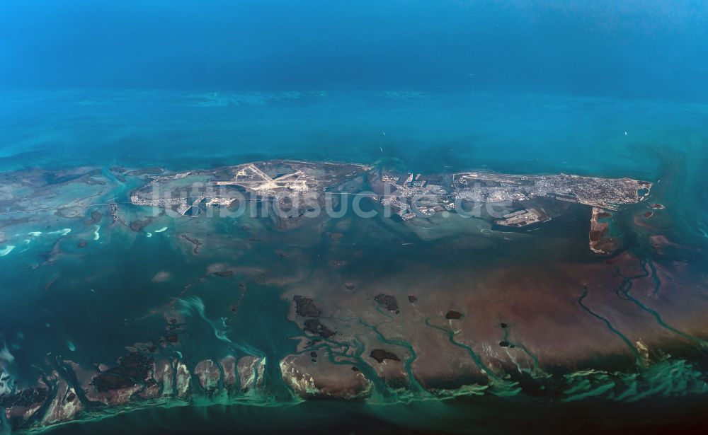 Luftaufnahme Key West - Atoll an der Wasseroberfläche Key West in Key West in Florida, USA