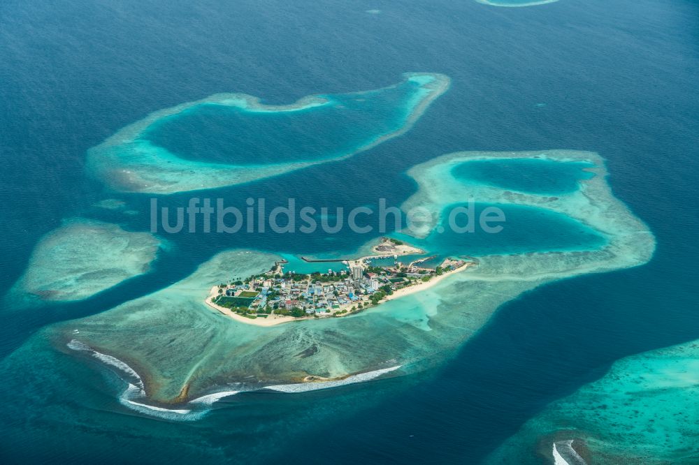 Luftbild Guraidhoo - Atoll an der Wasseroberfläche des Lakkadivensee im Indischen Ozean in Guraidhoo in Kaafu Atoll, Malediven