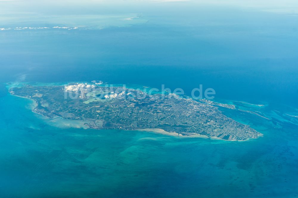 Luftbild Nassau - Atoll an der Wasseroberfläche New Providence Island, Bahamas in Nassau in New Providence, Bahamas