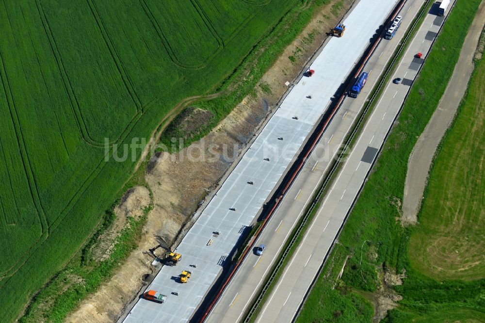 Luftbild Moßbach - Ausbau- Arbeiten und Baustellen an der Streckenführung der BAB Bundesautobahn A9 bei Moßbach in Thüringen