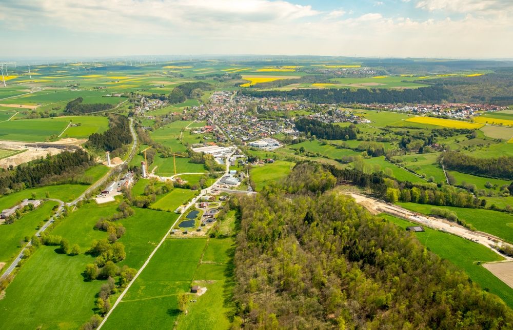 Luftbild Bad Wünnenberg - Ausbau der Ortsumgehung im Straßenverlauf der B 480 am Brückenbauwerk Aftetalbrücke in Bad Wünnenberg im Bundesland Nordrhein-Westfalen