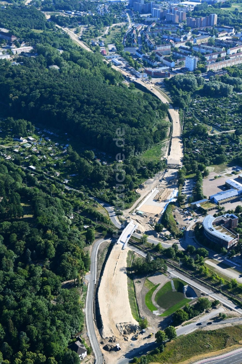 Luftbild Neubrandenburg - Ausbau der Ortsumgehung im Straßenverlauf der B96 in Neubrandenburg im Bundesland Mecklenburg-Vorpommern, Deutschland