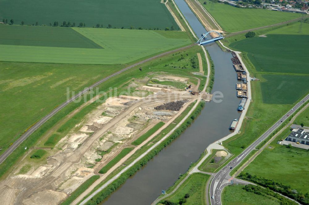 Vahldorf von oben - Ausbau der Uferbereiche des Mittelandkanals in Sachsen - Anhalt
