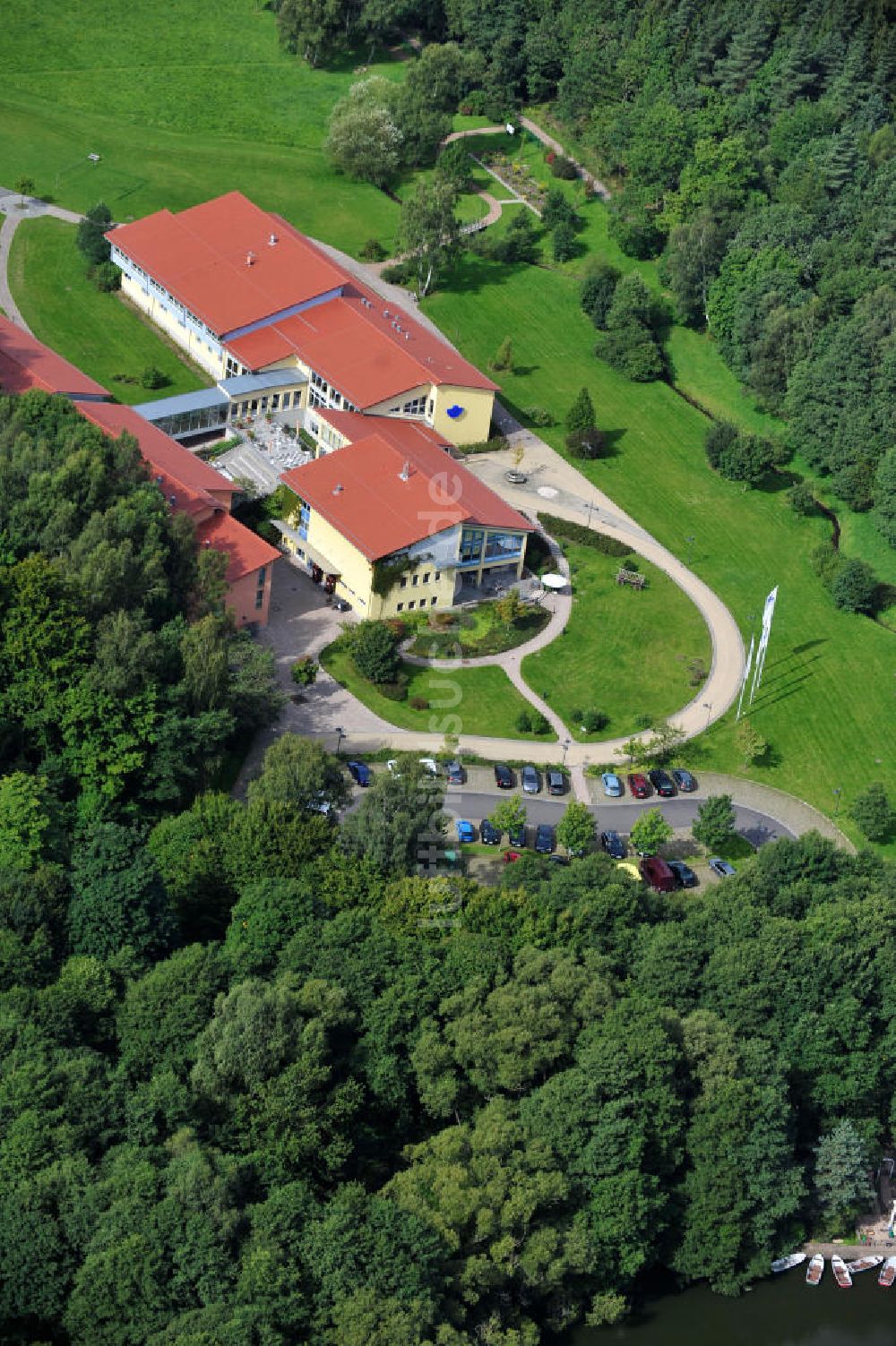 Luftbild Friedrichroda - Ausbildungszentrum BGN Reinhardsbrunn in Thüringen