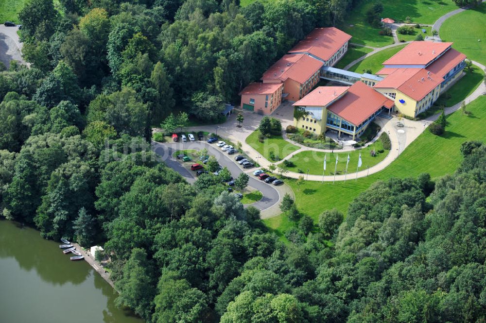 Luftaufnahme Friedrichroda - Ausbildungszentrum BGN Reinhardsbrunn in Thüringen