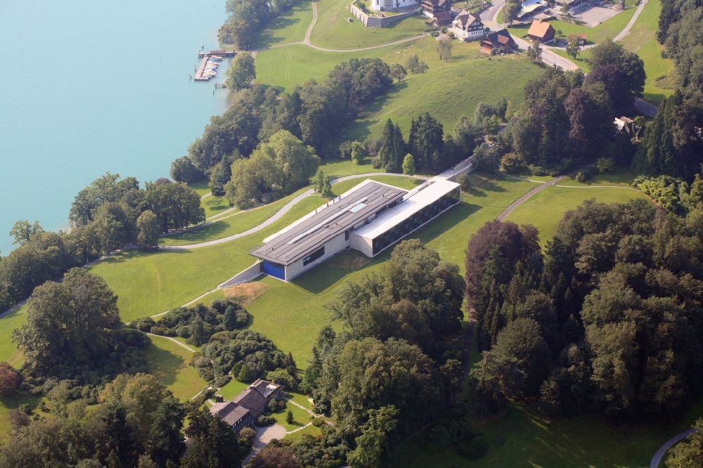 Buonas aus der Vogelperspektive: Ausbildungszentrum Forum Buonas auf der Halbinsel Buonas in Risch am Zugersee in der Schweiz im Kanton Zug