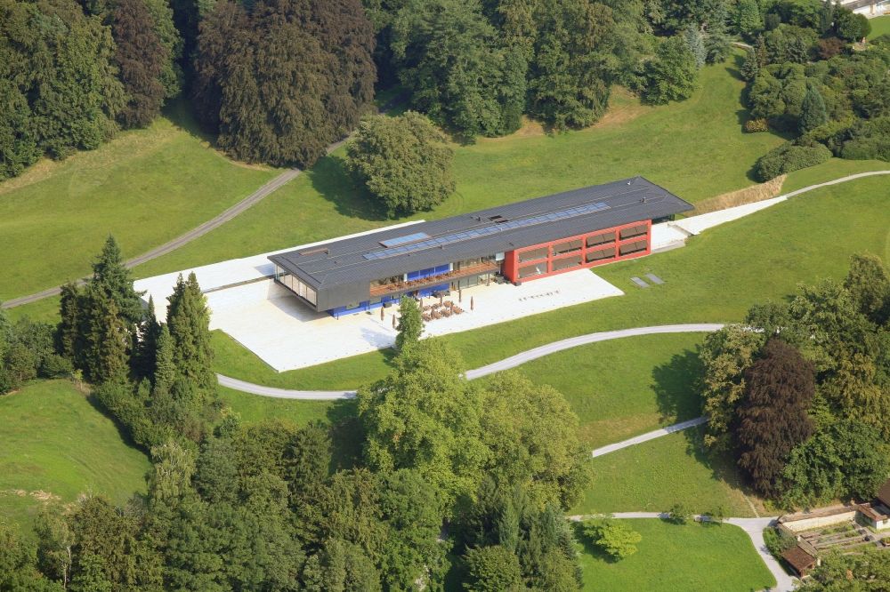 Buonas von oben - Ausbildungszentrum Forum Buonas auf der Halbinsel Buonas in Risch am Zugersee in der Schweiz im Kanton Zug