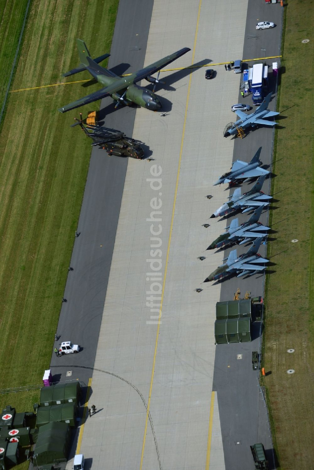 Luftbild Schönefeld Selchow - Ausstellungsgelände der Internationalen Luftfahrtshow ILA 2014 vor der Eröffnung auf dem Gelände des Flughafen Berlin-Schönefeld in Brandenburg 