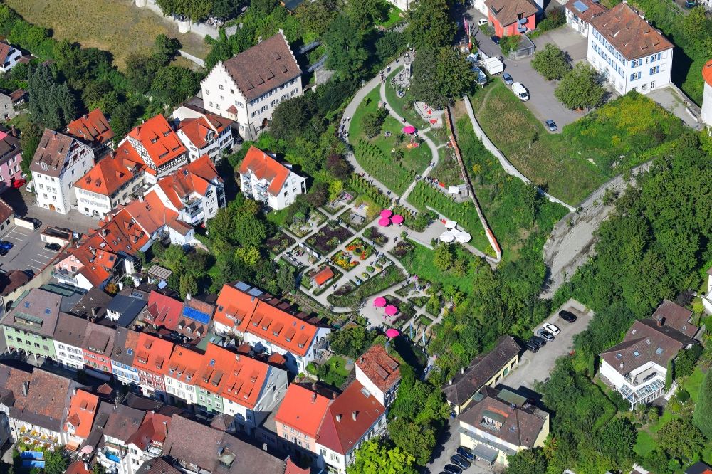 Überlingen von oben - Ausstellungsgelände der Landesgartenschau mit den Menzinger Gärten in Überlingen im Bundesland Baden-Württemberg, Deutschland