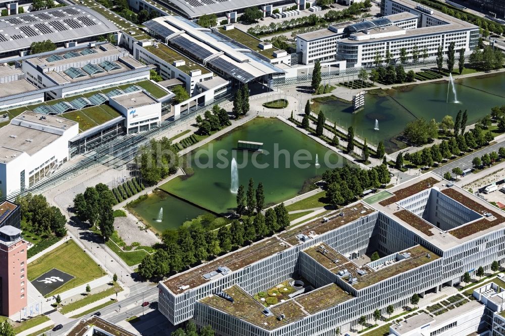 Luftbild München - Ausstellungsgelände und Messehallen in München im Bundesland Bayern, Deutschland