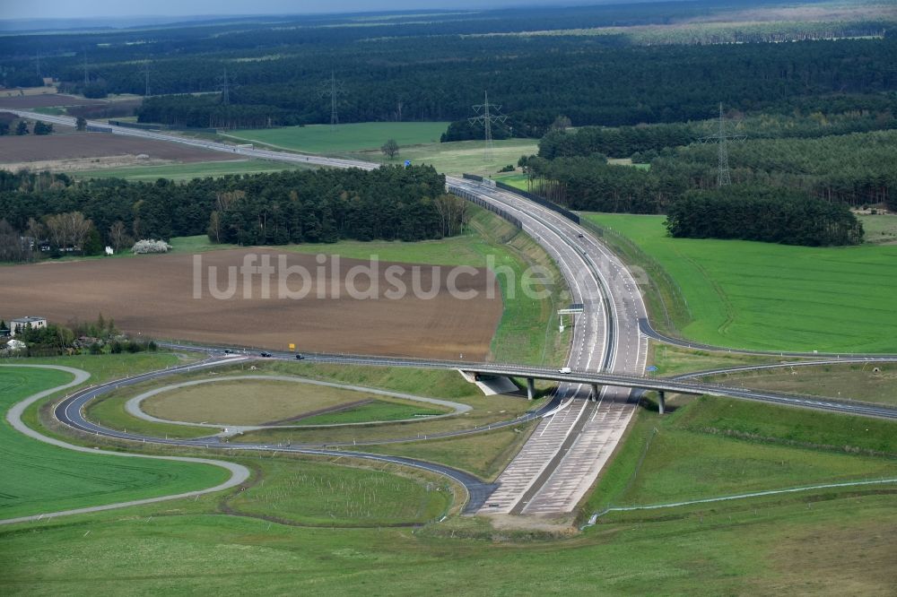 Colbitz von oben - Autobahn- Abfahrt der BAB A14 zu B189 in Colbitz im Bundesland Sachsen-Anhalt