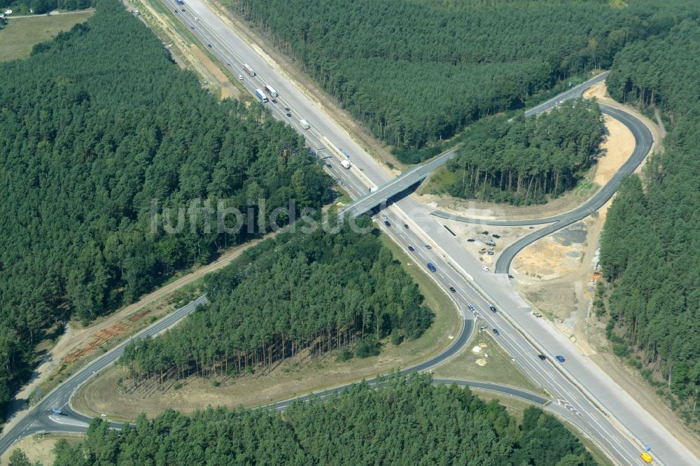 Luftbild Friedrichshof - Autobahn- Abfahrt Friedersdorf der BAB A12 E30 in Friedrichshof im Bundesland Brandenburg