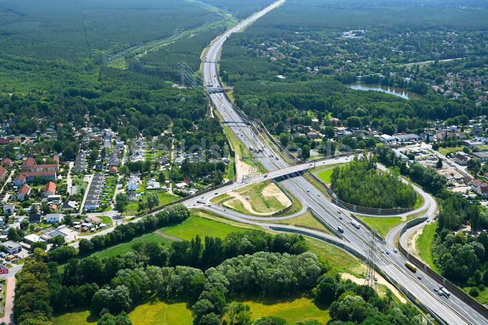 Luftaufnahme Birkenwerder - Autobahn- Anschlussstelle der BAB A10 in Birkenwerder im Bundesland Brandenburg, Deutschland