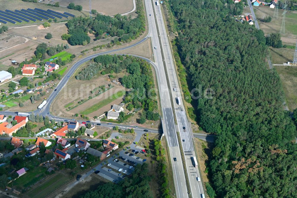 Luftaufnahme Duben - Autobahn- Anschlussstelle der BAB A13 in Duben im Bundesland Brandenburg, Deutschland