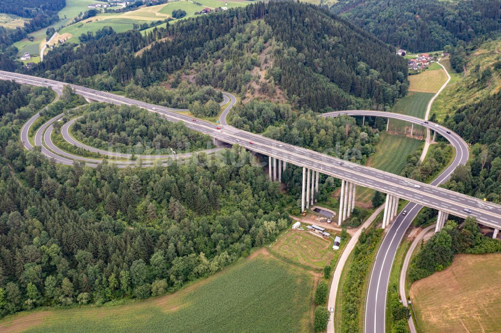 Sankt Andrä aus der Vogelperspektive: Autobahn- Anschlussstelle der BAB A Sankt Andrä in Sankt Andrä in Kärnten, Österreich