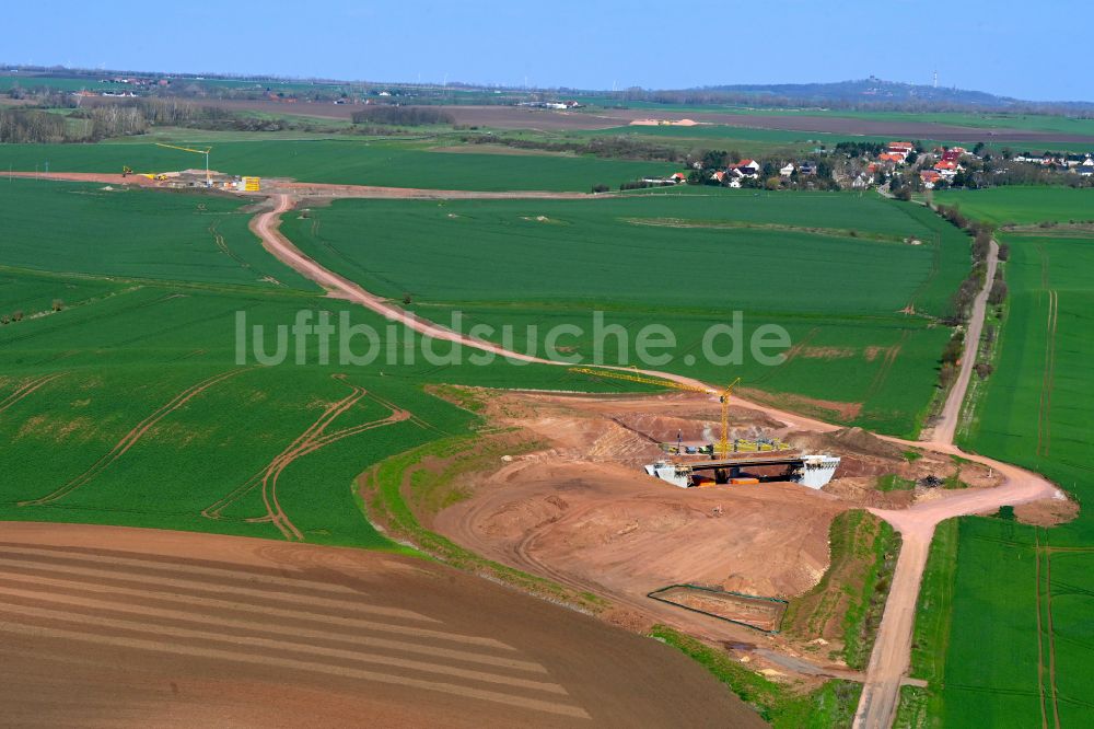 Luftaufnahme Brachwitz - Autobahn- Baustellen entlang der Trasse und des Streckenverlaufes BAB A143 in Brachwitz im Bundesland Sachsen-Anhalt, Deutschland
