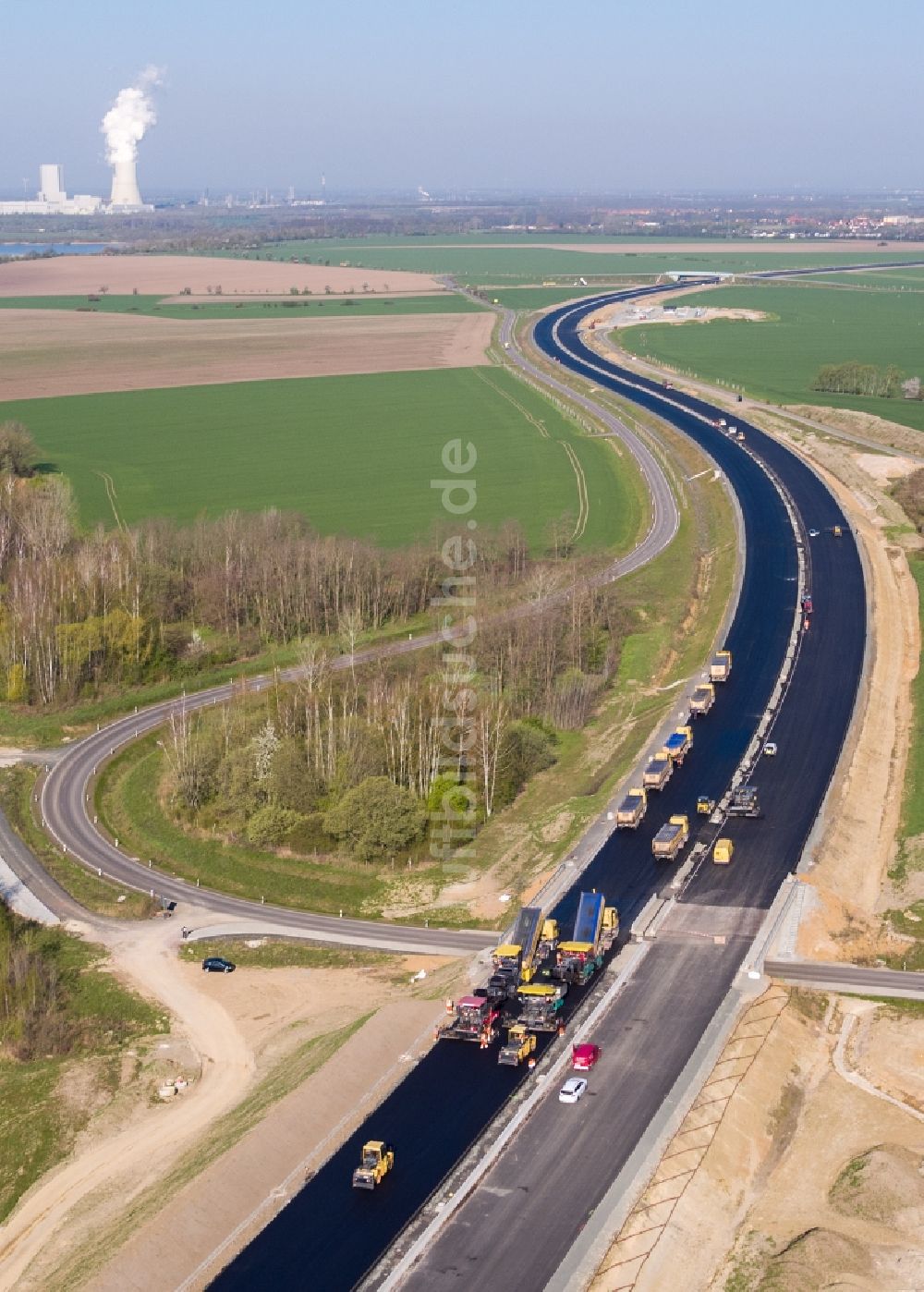Luftaufnahme Espenhain - Autobahn- Baustellen entlang der Trasse und des Streckenverlaufes der BAB A72 in Espenhain im Bundesland Sachsen, Deutschland
