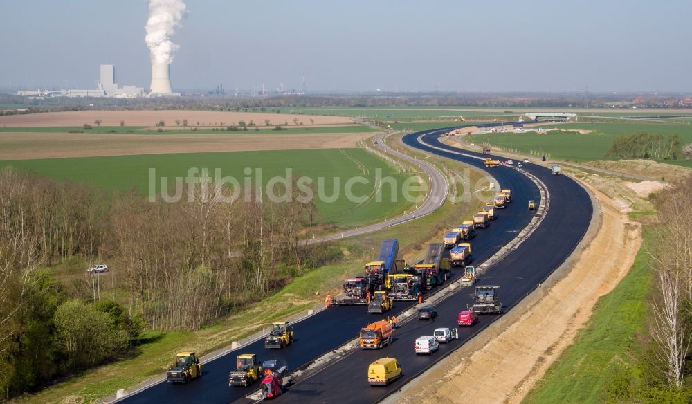 Espenhain von oben - Autobahn- Baustellen entlang der Trasse und des Streckenverlaufes der BAB A72 in Espenhain im Bundesland Sachsen, Deutschland