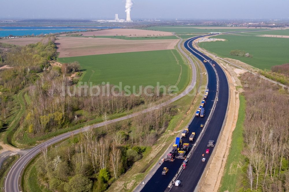 Luftaufnahme Espenhain - Autobahn- Baustellen entlang der Trasse und des Streckenverlaufes der BAB A72 in Espenhain im Bundesland Sachsen, Deutschland