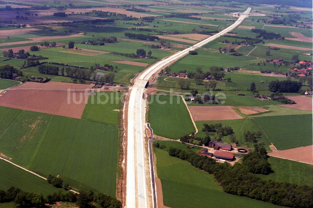 Luftbild Goch - Autobahn- Baustellen entlang der Trasse und des Streckenverlaufes A57 -A77 an der Staatsgrenze in Goch im Bundesland Nordrhein-Westfalen