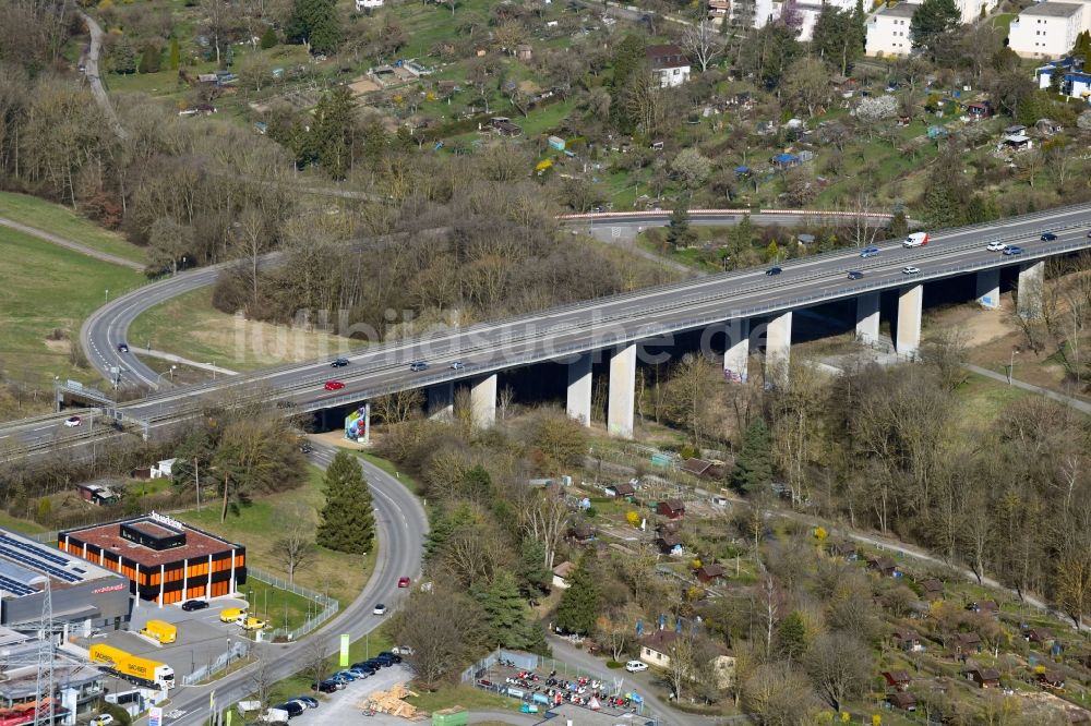 Luftbild Stuttgart - Autobahn- Brücke der BAB27 in Stuttgart im Bundesland Baden-Württemberg, Deutschland