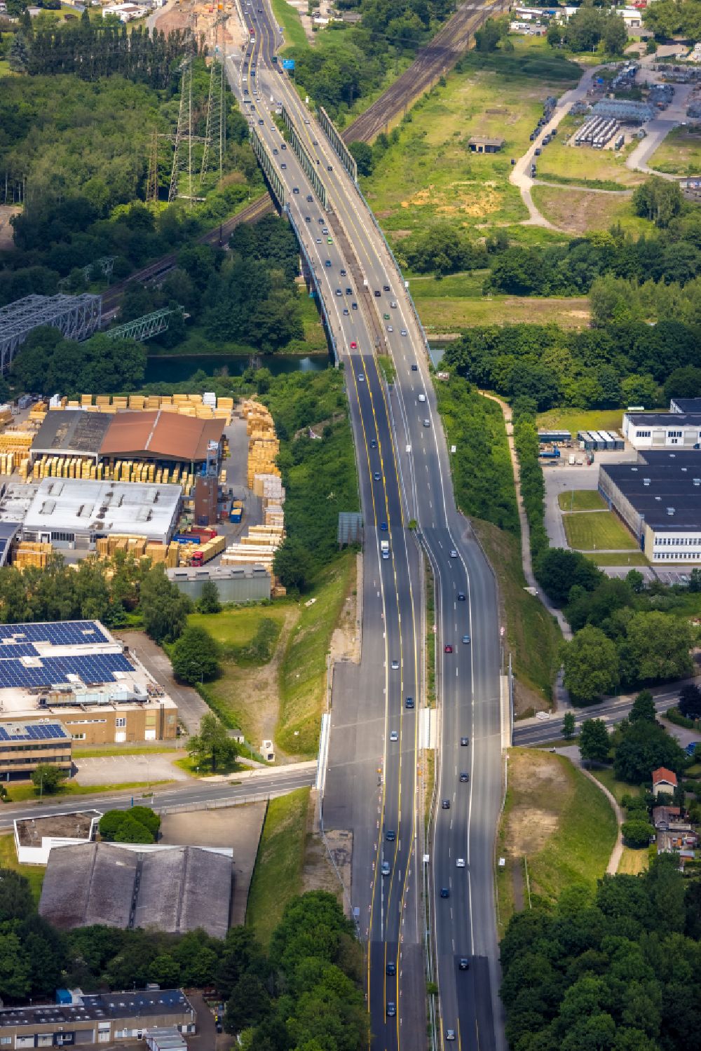 Luftbild Herne - Autobahn- Brückenbauwerk der BAB A43 an der Forellstraße in Herne im Bundesland Nordrhein-Westfalen, Deutschland