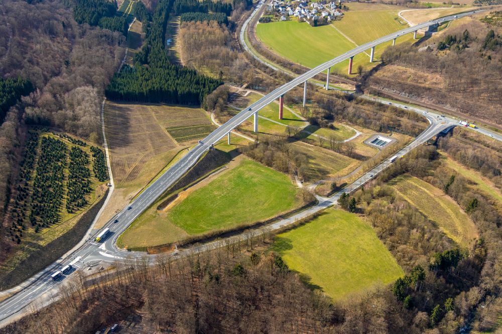 Luftbild Olsberg - Autobahn- Brückenbauwerk der BAB A 46 Neue Ruhrtalbrücke Bermecke bei Olsberg im Bundesland Nordrhein-Westfalen, Deutschland