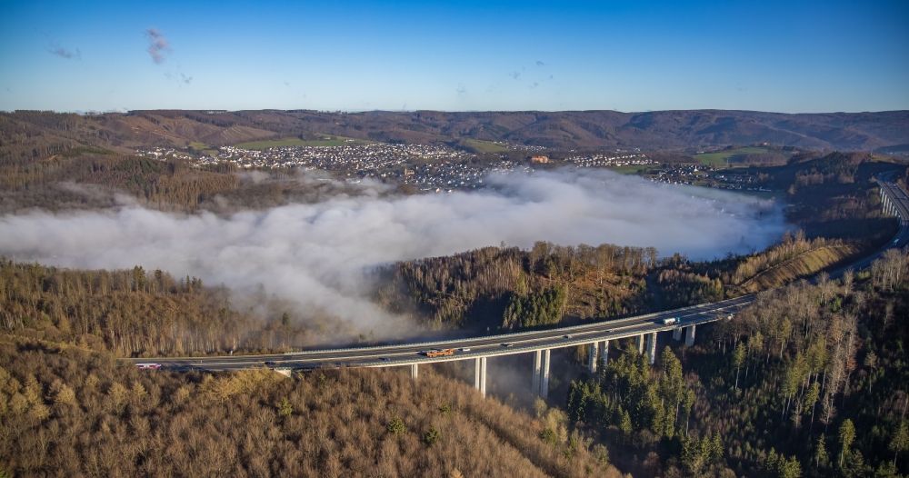 Luftbild Arnsberg - Autobahn- Brückenbauwerk der BAB A46 - Talbrücke Hünenburg in Arnsberg im Bundesland Nordrhein-Westfalen, Deutschland