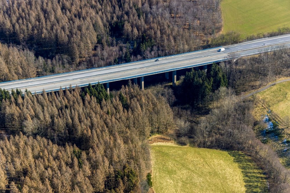 Luftbild Meinerzhagen - Autobahn- Brückenbauwerk der BAB A45 - Talbrücke Immecke in Meinerzhagen im Bundesland Nordrhein-Westfalen, Deutschland