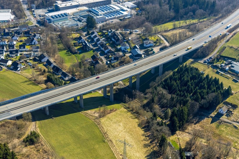 Luftaufnahme Rüblinghausen - Autobahn- Brückenbauwerk der BAB A45 “Talbrücke Rüblinghausen in Rüblinghausen im Bundesland Nordrhein-Westfalen, Deutschland