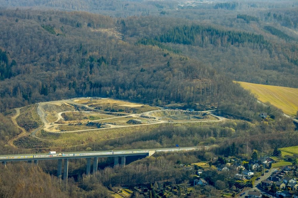 Arnsberg von oben - Autobahn- Brückenbauwerk Berbke der BAB A46 in Arnsberg im Bundesland Nordrhein-Westfalen, Deutschland