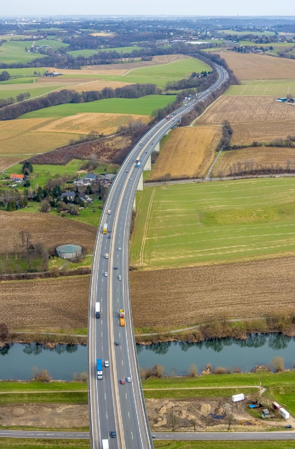 Luftbild Mintard - Autobahn- Brückenbauwerk Mintarder Ruhrtalbrücke der BAB 52 über die Ruhr bei Mintard im Bundesland Nordrhein-Westfalen, Deutschland