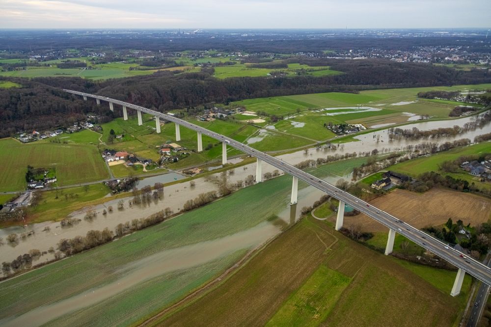 Luftaufnahme Mintard - Autobahn- Brückenbauwerk Mintarder Ruhrtalbrücke der BAB A52 über die Ruhr bei Mintard im Bundesland Nordrhein-Westfalen, Deutschland
