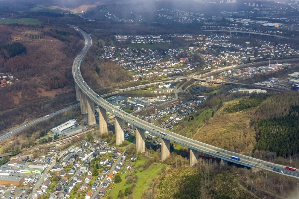 Luftbild Siegen - Autobahn- Brückenbauwerk Siegtalbrücke der BAB A45 in Siegen im Bundesland Nordrhein-Westfalen